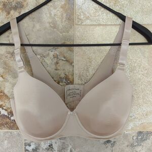 Neutral Basic Minimalist Simple Vanity Fair 36D Nude Bra Everyday Casual
